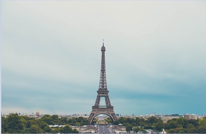 Eiffel Tower Learning French online with a native Patrick Lemarié Consulting unsplash photo